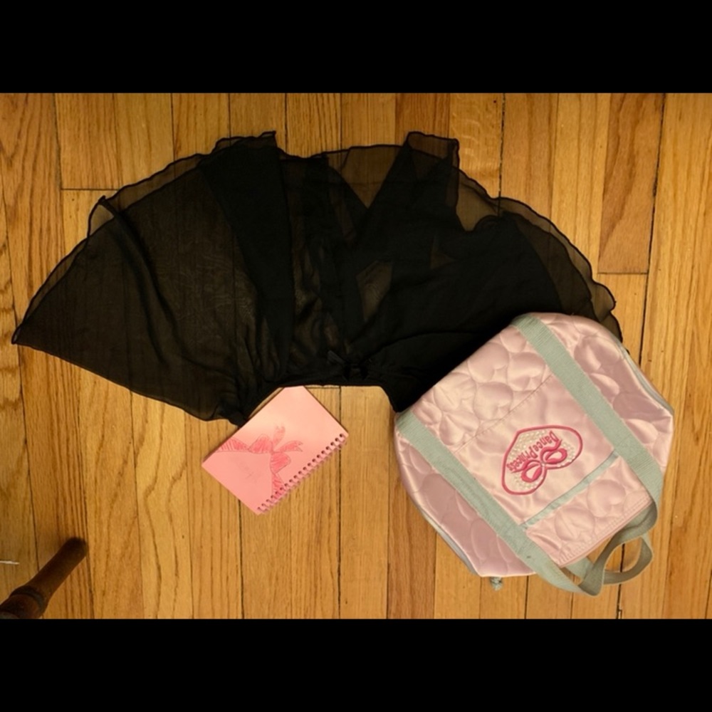 Black Tutu & Pink carry case for your ballerina.